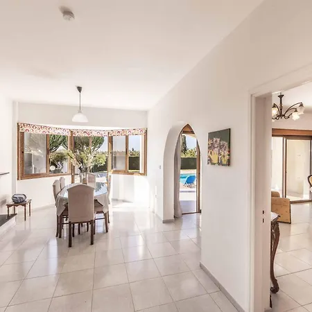 Kyveli 2 Villa