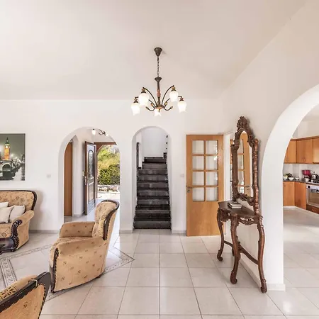 Kyveli 2 Villa *